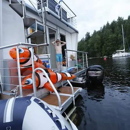 Houseboat Finland 4* Heinola