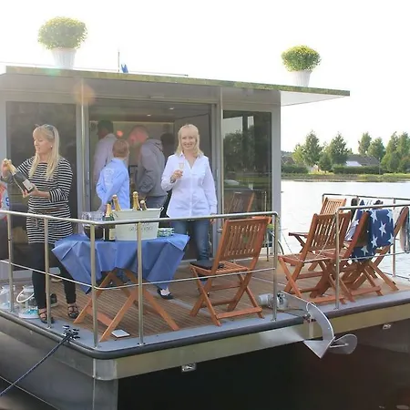 Πλωτό κατάλυμα Houseboat Finland