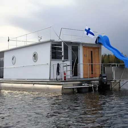Houseboat Finland 보트호텔 헤이놀라