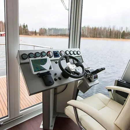 보트호텔 Houseboat Finland 4*