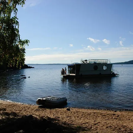 Houseboat Finland 헤이놀라