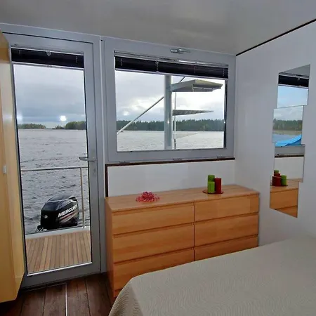 Botel Houseboat Finland Heinola